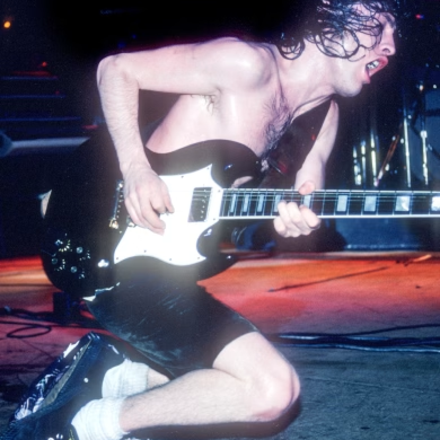 安格斯·扬（Angus Young）
